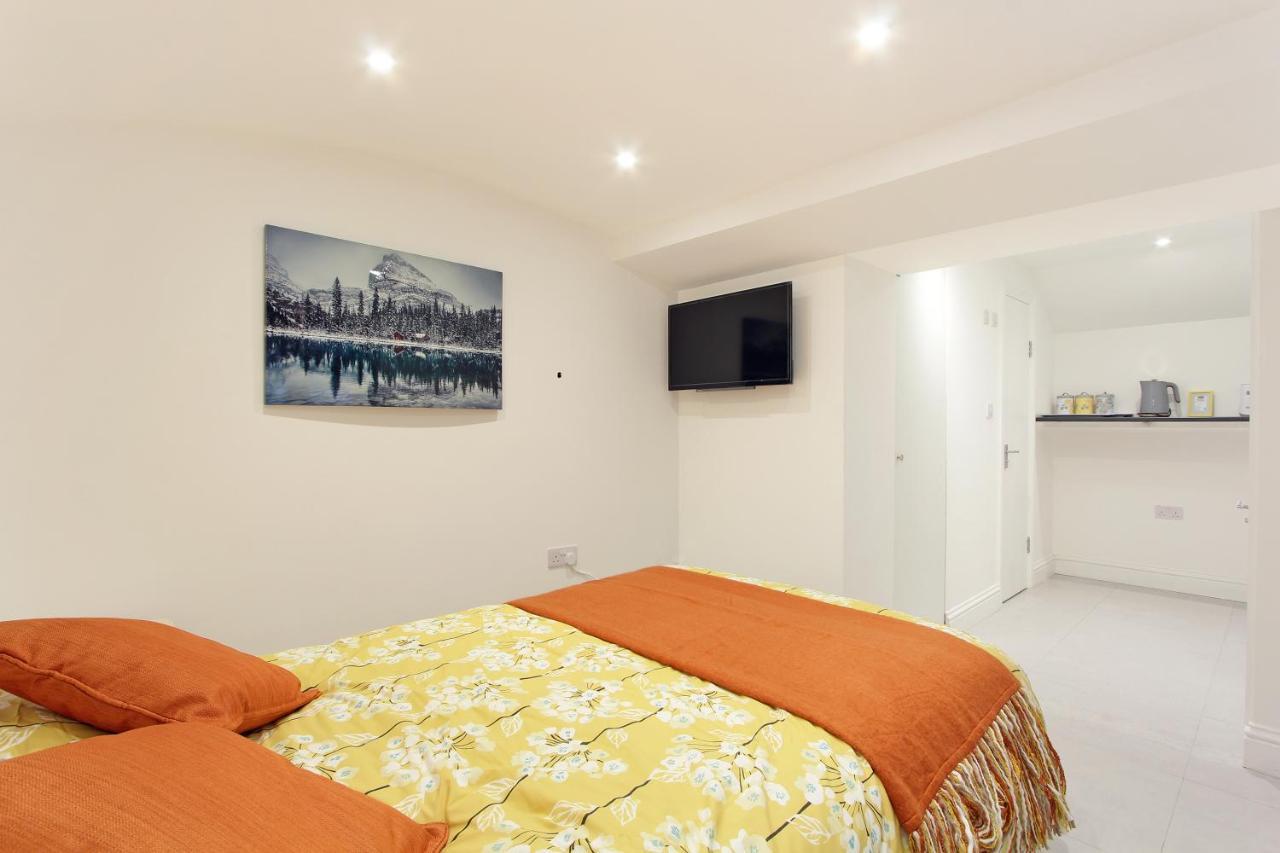 런던 Splendid Flat In Kensington Olympia 아파트 외부 사진